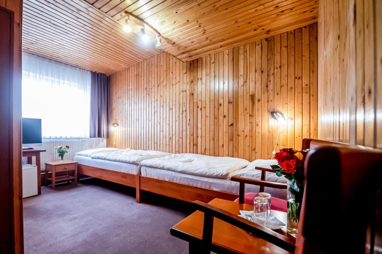 Hotel Squash Centrum 프리에비드자 외부 사진