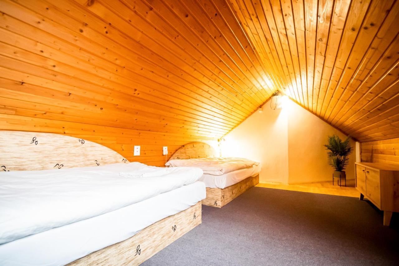 Hotel Squash Centrum 프리에비드자 외부 사진
