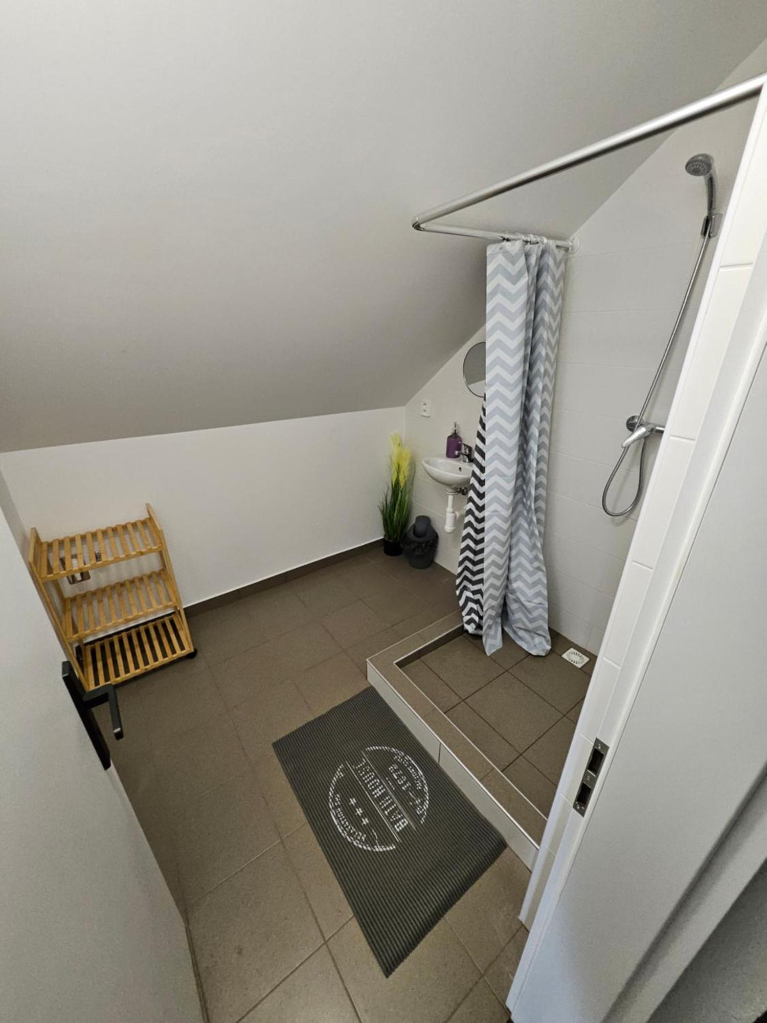 Hotel Squash Centrum 프리에비드자 객실 사진